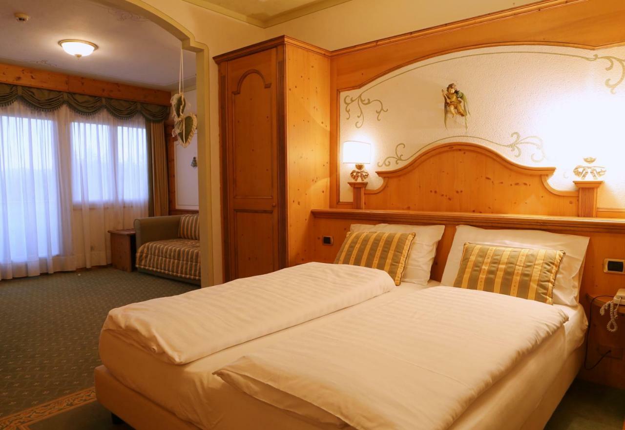 Hotel Belvedere Srl 费德拉帕加内拉 外观 照片